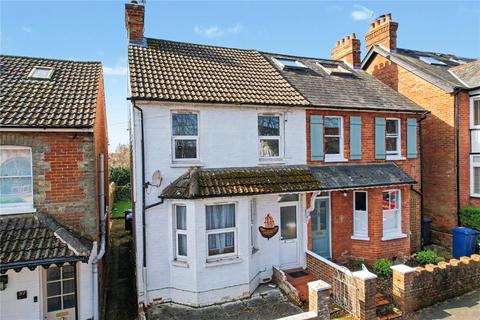 3 bed property, in St. James Avenue, £495,000