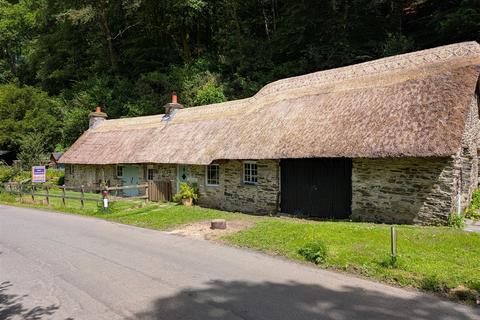 3 bed property, in Dre-Fach Felindre, £550,000