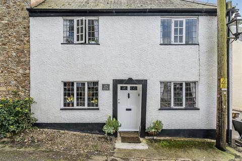 4 bed property, in Church Hill, £385,000