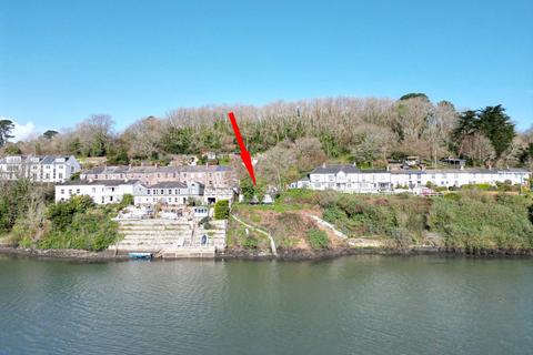 Studio, in Malpas, £300,000