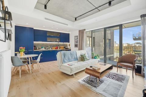 1 bed property, in Agar House, £475,000