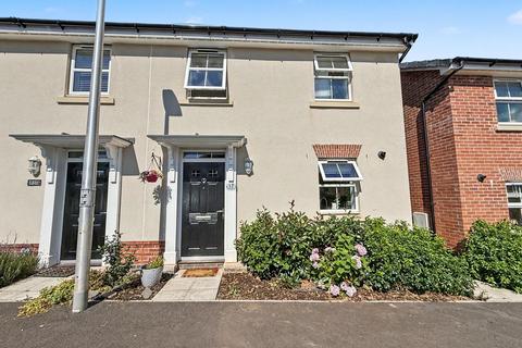 3 bed property, in Moore Drive, £290,000