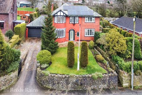 5 bed property, in Mottram Old Road, £840,000