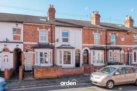 2 bed property, in Washington Street, £200,000