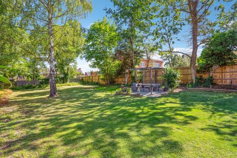4 bed property, in Candlemas Lane, £1,445,000