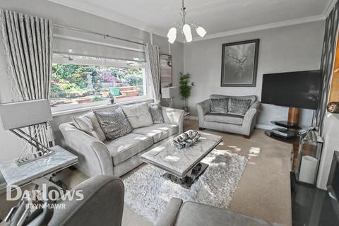 3 bed property, in York Avenue, £320,000