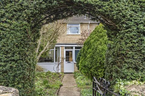 3 bed property, in Lewis Lane, £380,000