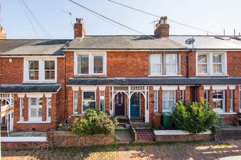 3 bed property, in Whitefield Road, £575,000