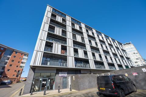 1 bed property, in Clive Passage, £75,000