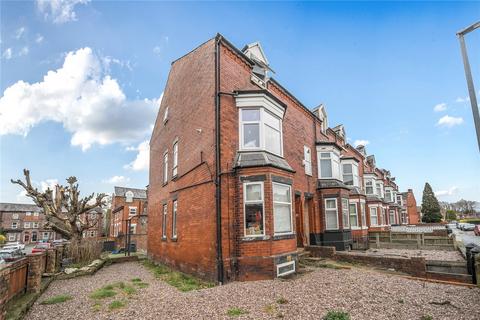 6 bed property, in Booth Avenue, £475,000