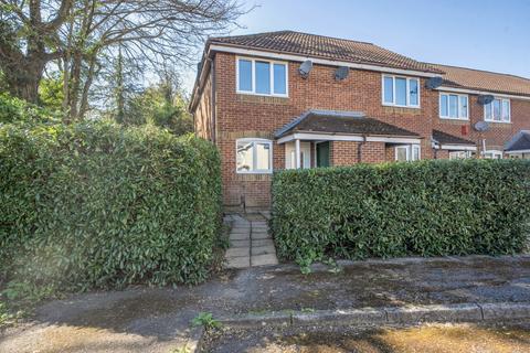 2 bed property, in Milward Gardens, £350,000