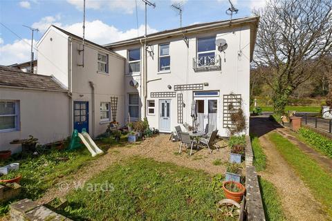 1 bed property, in Eridge Road, £130,000