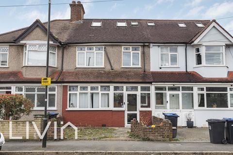 4 bed property, in Robinhood Lane, £550,000