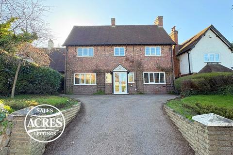 3 bed property, in Birmingham Road, £600,000