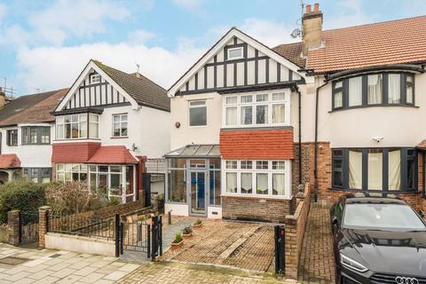 4 bed property, in Mount Ephraim Lane, £1,495,000