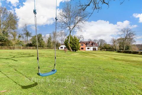 4 bed property, in Wheel Barrow Town, £1,150,000