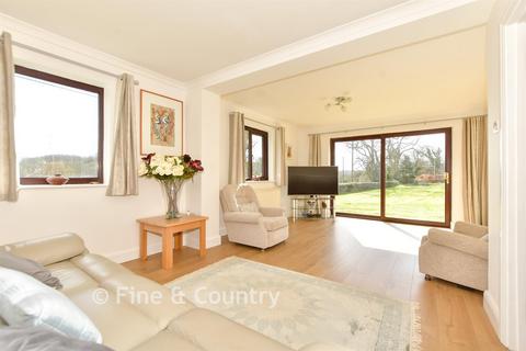 4 bed property, in Wheel Barrow Town, £1,150,000
