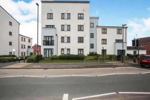 2 bed property, in Border Court, £120,000