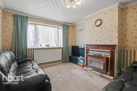 4 bed property, in Norman Road, £425,000