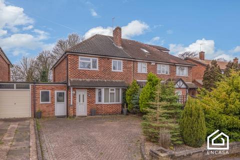 3 bed property, in Lugtrout Lane, £365,000