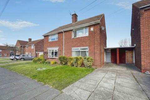 2 bed property, in Hortondale Grove, £110,000