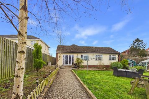 3 bed property, in Bridgnorth Road, £395,000
