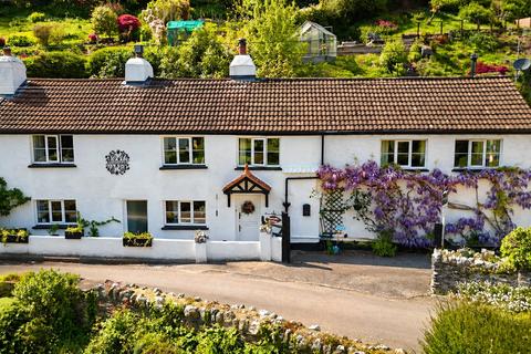 3 bed property, in Sterridge Valley, £530,000