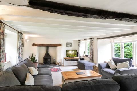 5 bed property, in Petrockstowe, £750,000