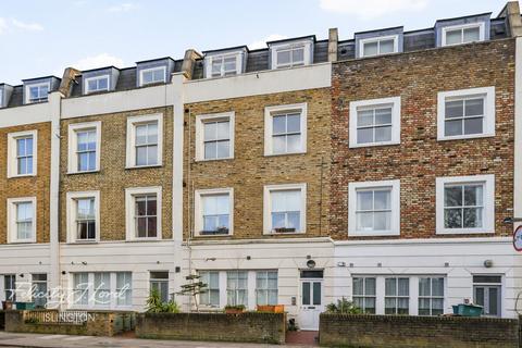 1 bed property, in Tollington Way, £350,000