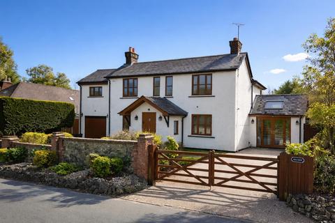 4 bed property, in Church Hill, £750,000