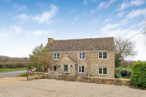 5 bed property, in Willesley, £875,000