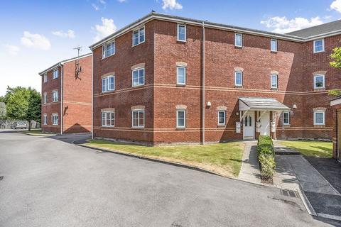 2 bed property, in Cygnet Gardens, £70,000