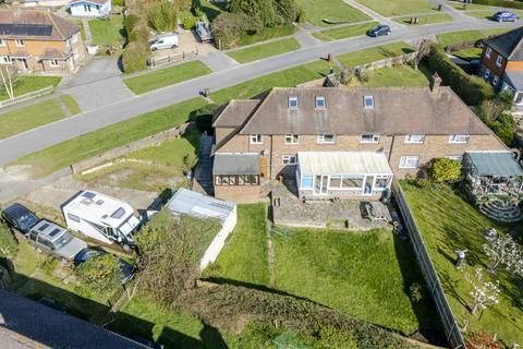 4 bed property, in Southmead Close, £525,000