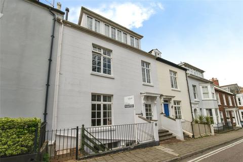 2 bed property, in Bicton Place, £260,000