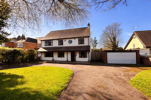 5 bed property, in Skip Lane, £800,000