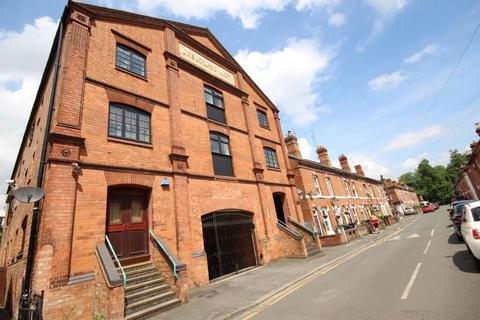 1 bed property, in Southfield Street, £80,000