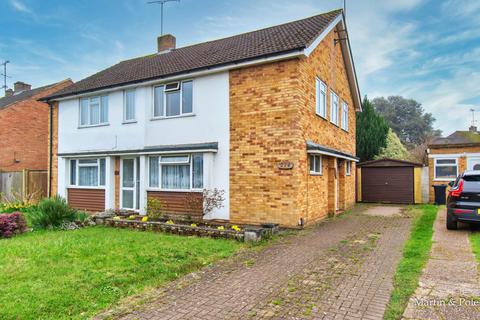 5 bed property, in Silverdale Road, £535,000