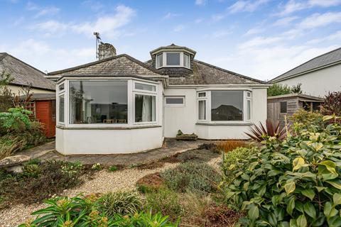 3 bed property, in Trelawney Road, £675,000