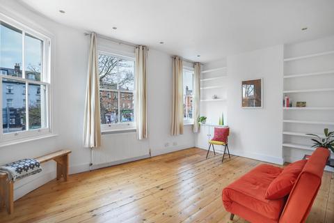 2 bed property, in Rye Lane, £475,000