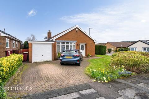 3 bed property, in Winsford Grove, £285,000