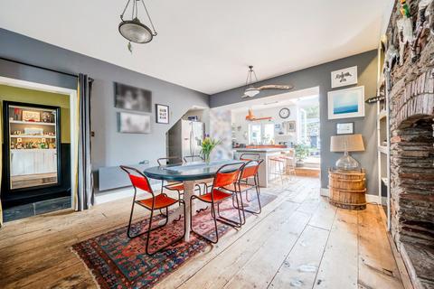 4 bed property, in Torcross, £465,000