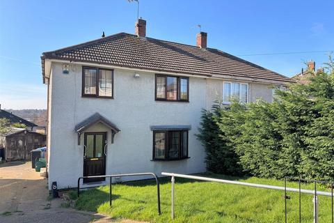 3 bed property, in Harrogate Crescent, £169,950