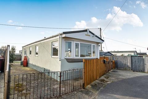 2 bed property, in Mayridge, £150,000
