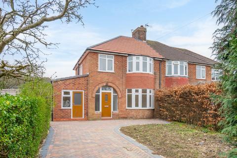 5 bed property, in Hilbeck Grove, £450,000