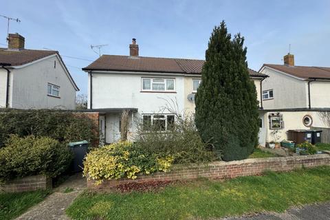 2 bed property, in Tonbridge TN10, £240,000