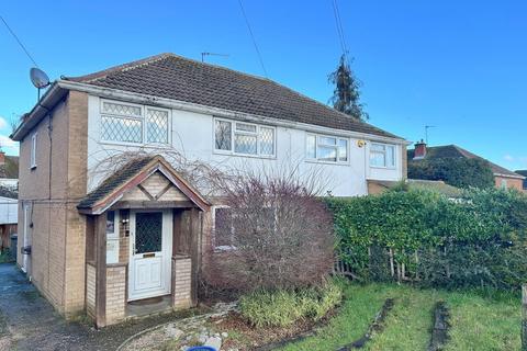 3 bed property, in Follett Close, £500,000