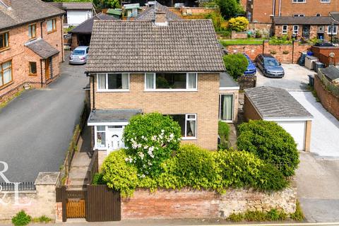 3 bed property, in North Street, £290,000