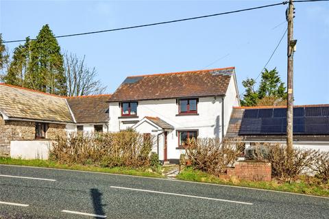 4 bed property, in Cwmsychpant, £525,000