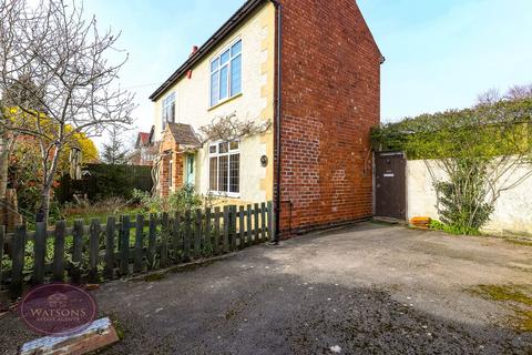 2 bed property, in Nottingham Road, £270,000