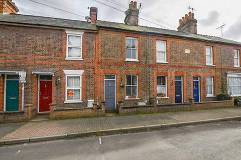 2 bed property, in Clifton Street, £500,000